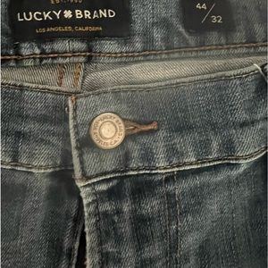 Used LUCKY BRAND, jeans. Men’s size 44x32